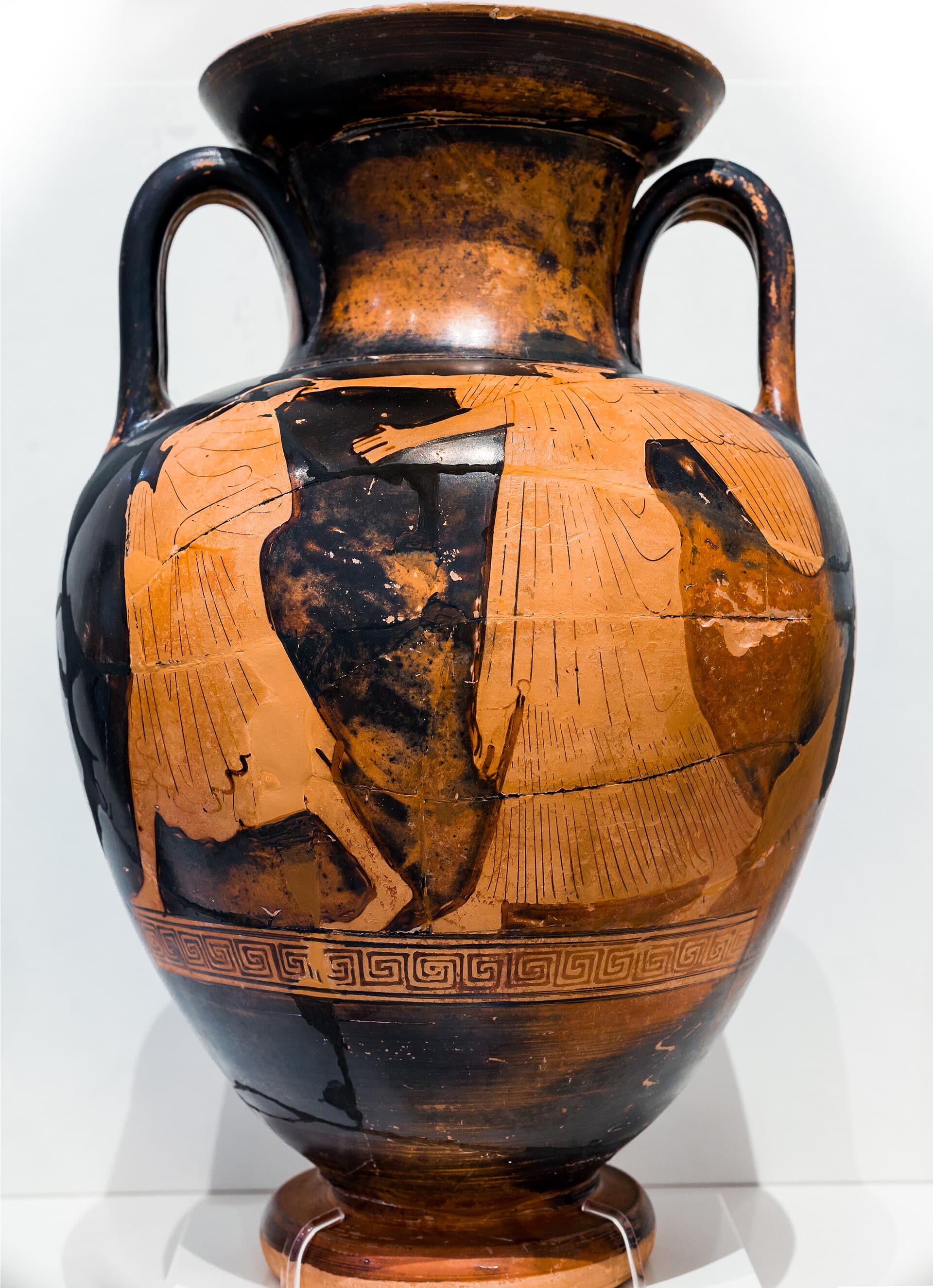 An Attic red-figure vase by the Syracuse Painter showing Eos and Tithonos.
